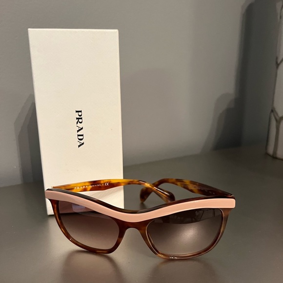 Prada sunglasses main image 4